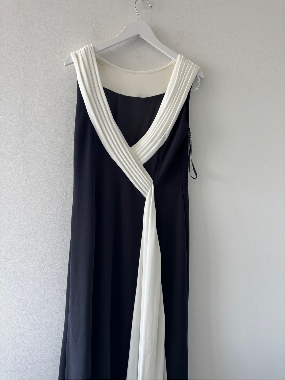 TADASHI SHOJI Plaza Drape Back Gown L - Picture 5 of 8